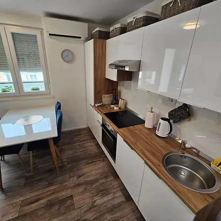 M&m Apartman *